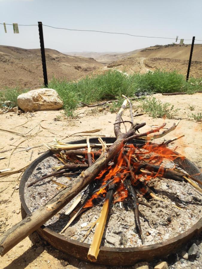 Dead Sea Desert'S Edge Арад Екстериор снимка
