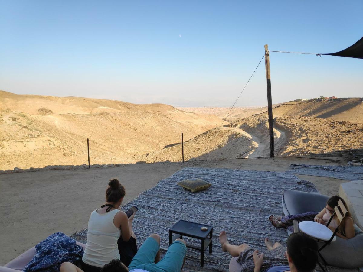 Dead Sea Desert'S Edge Арад Екстериор снимка